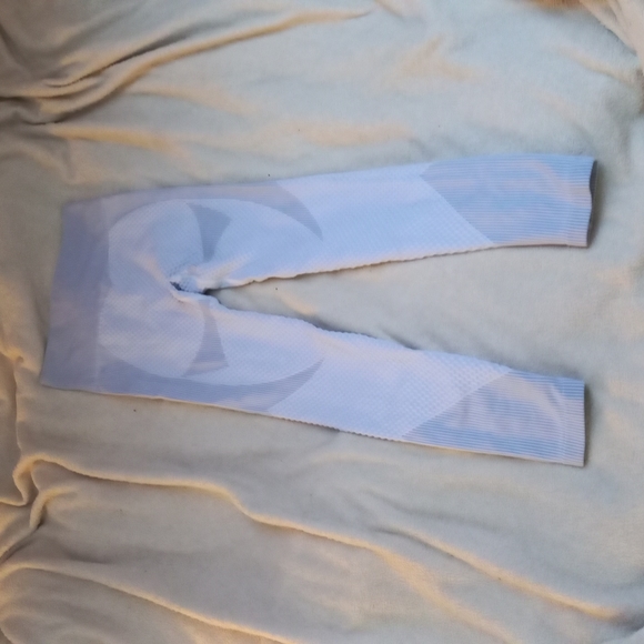 ⚡️3/$30⚡️Workout Leggings Small  NWOT - Picture 5 of 5